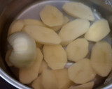 Foto del paso 1 de la receta: Rodaballo a la Gallega o "Caldeirada de Rodaballo"