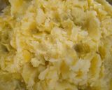 બટેટા નો શીરો (Potato Sheera Recipe In Gujarati) રેસીપી સ્ટેપ1ફોટો