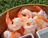 A picture of step 2 of Coconut curry prawns.