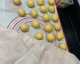 Foto langkah ke 5 dari resep Donat Maizena.