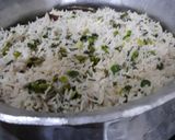 A picture of step 6 of Lehsuni Pulao.