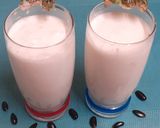 A picture of step 3 of Sitafal Smoothie.