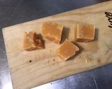 Une image de l'étape 3 de Salade feuille de chêne à l'oignon rouge, mimolette vieille et persil.