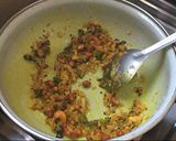 A picture of step 3 of Healthy Breakfast Kanda Poha.