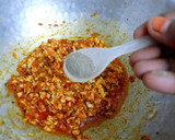A picture of step 3 of Madurai muttai kari dosa / Madurai egg keema dosa.