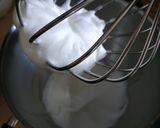 Une image de l'étape 2 de Meringue française.