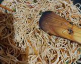 এগ চাওমিন (egg chowmein recipe in bengali) রেসিপি ধাপ - 6 ছবি