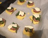 Foto del passaggio 4 della ricetta Polentine di spinaci e cotechino