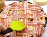 Tojásos, baconos reggeli pite recept fázis 6 fotója