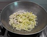A picture of step 2 of Veg Fried Momos.