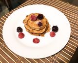 Foto del paso 5 de la receta: Panqueques de plátano y moras
