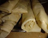 A picture of step 4 of Chicken egg roll.