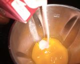 A picture of step 1 of Mango strawberry yogurt smoothie.