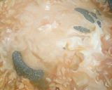 A picture of step 1 of Pasta with smoked salmon and cream.