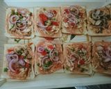 A picture of step 1 of Bread pizza.