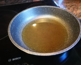 Foto del paso 4 de la receta: Guiso de mollejas con patata al vino blanco