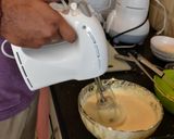 A picture of step 3 of Dahi Bhalle.