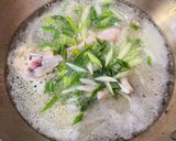 Foto langkah ke 6 dari resep Sop Ceker Ayam & Tahu.