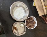 A picture of step 1 of Chocolate Mousse.