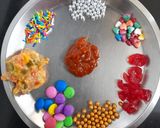 A picture of step 1 of Biscuit Decoration.