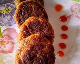 A picture of step 5 of Potato cornflakes tikki.