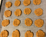 Foto del paso 4 de la receta: Galletas de mantequilla de cacahuetes keto 🍪