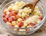 Foto del passaggio 2 della ricetta Patate ripiene croccanti al forno