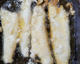 Foto del paso 3 de la receta: Milanesa de merluza a la inglesa (con cerveza)