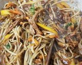 A picture of step 9 of Beef Stir fry with Beansprouts.