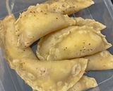 Foto langkah ke 7 dari resep Pastel Isi Wortel Tuna.
