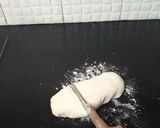 A picture of step 14 of Mini chicken bread.