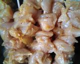 Foto del paso 3 de la receta Brochetas de pechuga de pollo al curry
