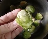 Foto del paso 1 de la receta: Ensalada de Bruselas