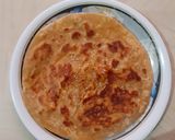 चविष्ट कडक न होणारी तीळ पोळी (Til Poli Recipe In Marathi) रेसिपी स्टेप 3 फोटो 