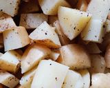 Foto del paso 3 de la receta: Filete al perejil con papas rústicas
