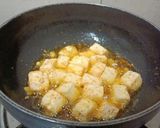 A picture of step 2 of Paneer & Corn 🌽Curry.