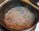 A picture of step 1 of Strawberries and Cream Oatmeal.