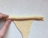 Foto del paso 3 de la receta: MEDIALUNAS sin manteca ni hojaldre 🥐