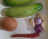 Foto langkah ke 1 dari resep Sayur Bening Mentimun Telur.