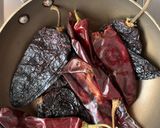 Foto del paso 1 de la receta: Tortitas de camarón con nopales