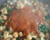 Foto del paso 6 de la receta Bacalao desmigado con garbanzos y espinacas