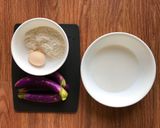 Hình bước làm 1 của món Cà tím chiên bột