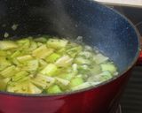 Szárzeller krémleves recept fázis 5 fotója