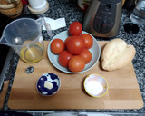 Foto del paso 1 de la receta: Salmorejo a mi manera 🍃