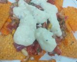 A picture of step 4 of Salsa cheesey nachos.