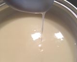 Túrós zsemle vaníliapuding-sodóval habkalappal recept fázis 3 fotója
