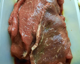 Foto del paso 4 de la receta: Bifes en cacerola de barro