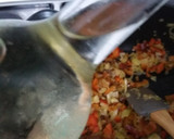 Foto del paso 4 de la receta: 🥣Garbanzos con langostinos🦐