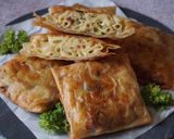 Foto langkah ke 5 dari resep Martabak Makaroni Keju.