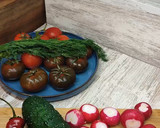 Foto del paso 1 de la receta: Ensalada de rabanitos, pepino y tomate